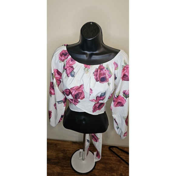 The Unbranded Brand Tops - Crop Twist Front  Long Sleeve Gorgeous Floral - Women Top -Size  Large